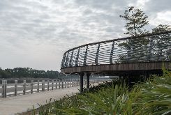 鋅鋼欄桿和傳統欄桿有什么區別？聽聽護欄廠怎么說